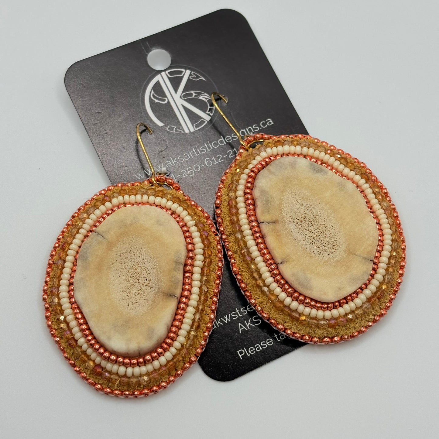 Moose antler, on moose hide