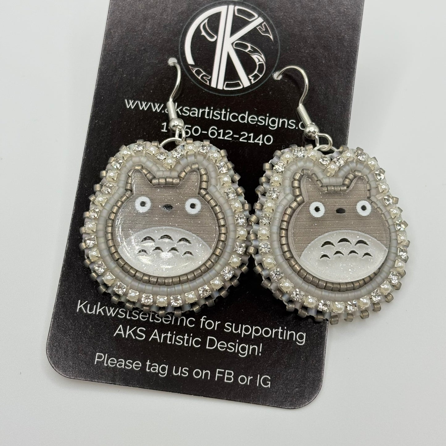 Totoro in Grey n Pearl